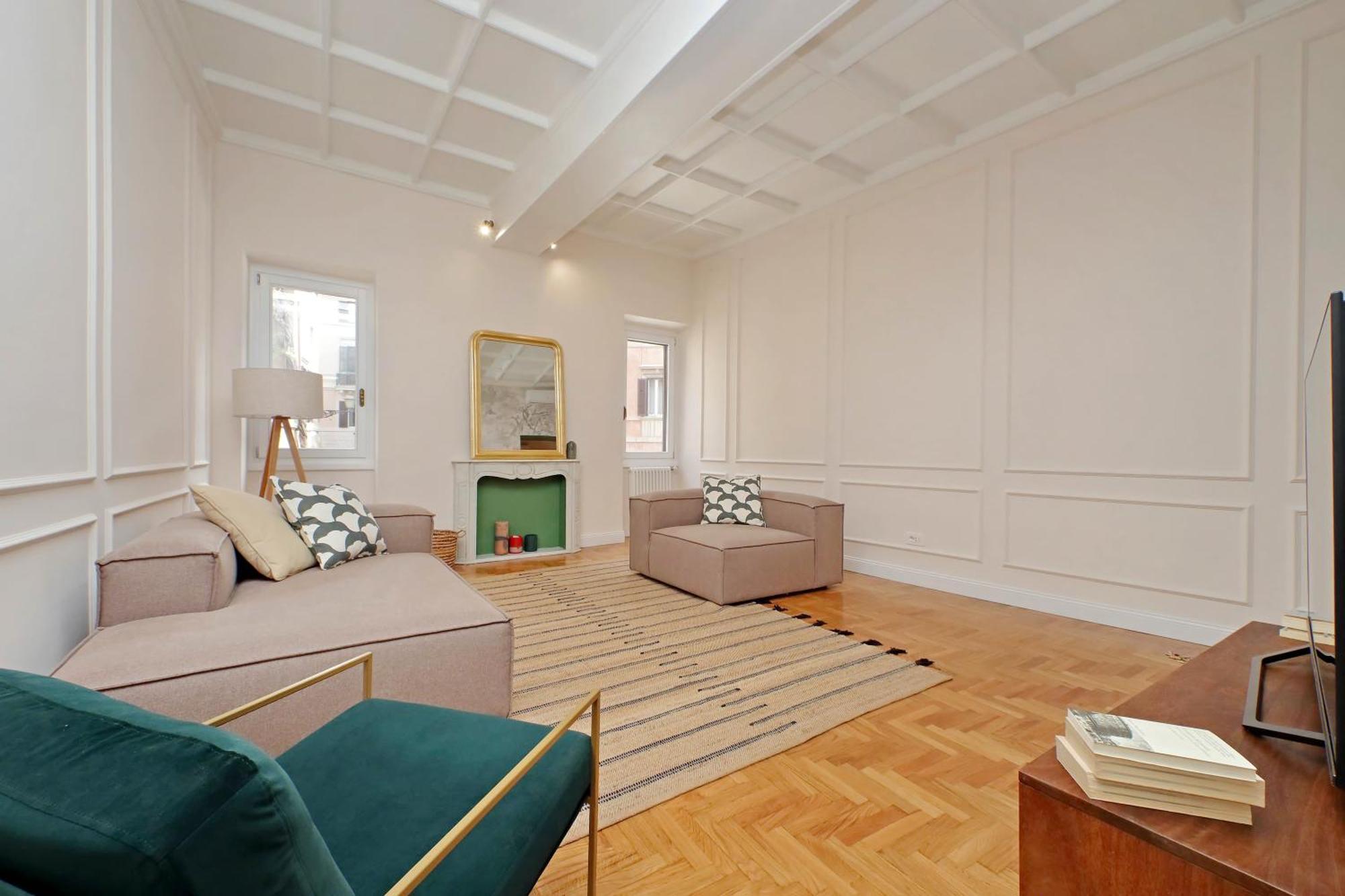 Apartment Ych-casa Bella- Luxury Near Piazza Venezia Rom